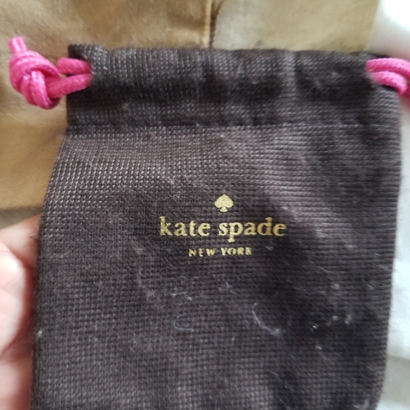 huge lot of designer Dust bags Prada, Bvlgari Louis Vuitton, Burberry etc - Picture 3 of 16